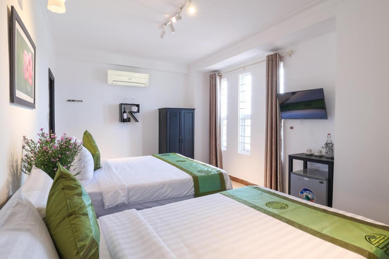 Charming Riverside Hotel เว้ ภายนอก รูปภาพ