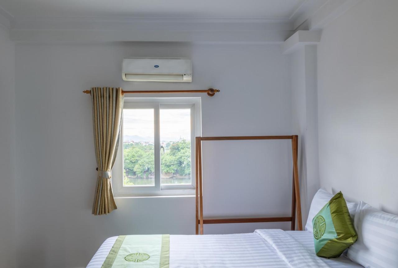 Charming Riverside Hotel เว้ ภายนอก รูปภาพ