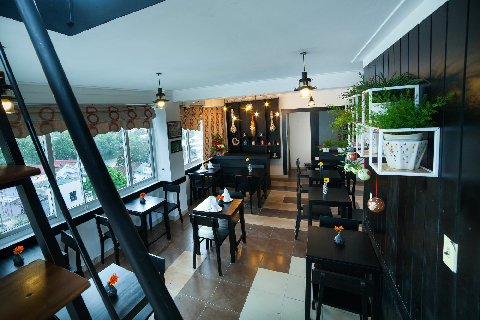 Charming Riverside Hotel เว้ ภายนอก รูปภาพ