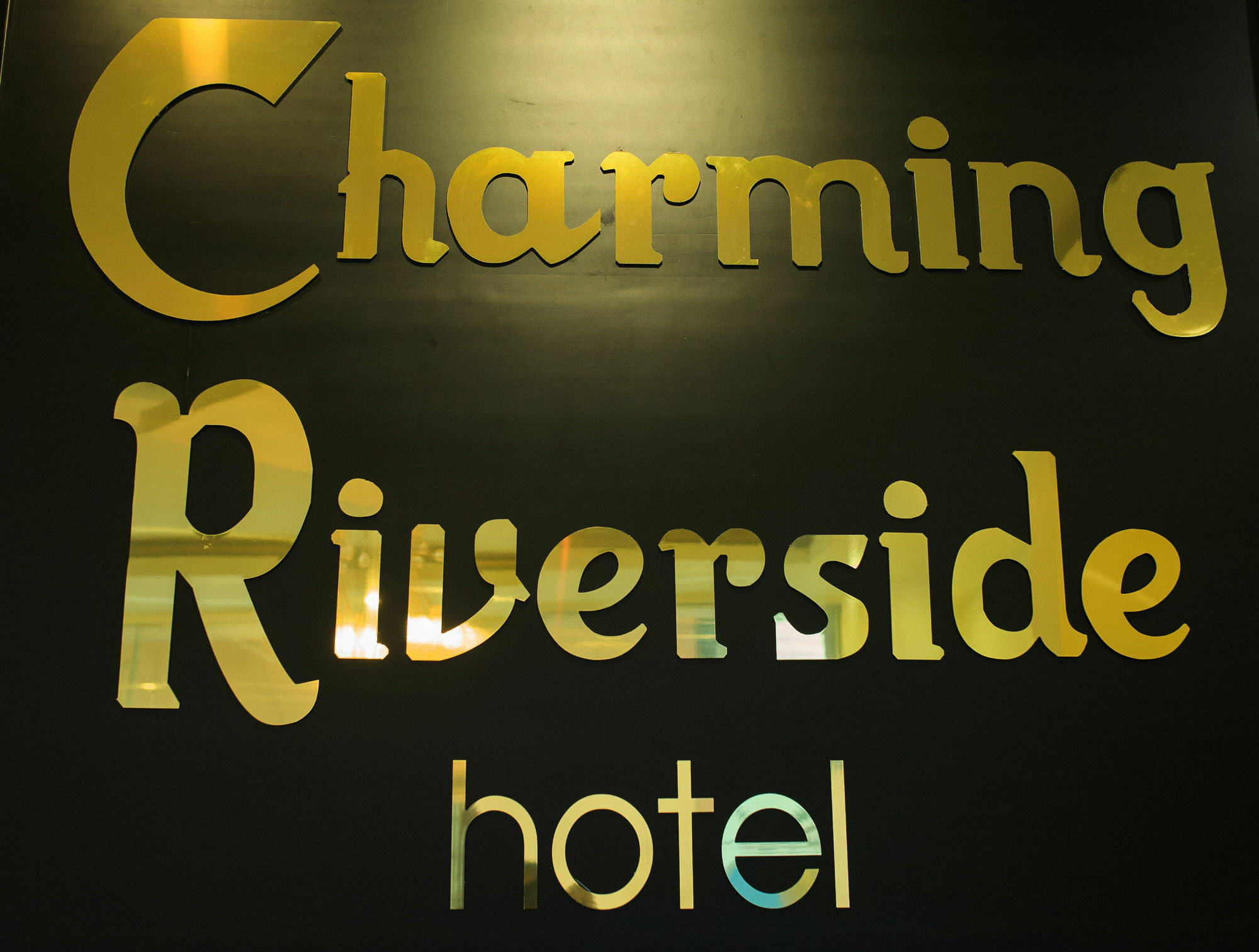 Charming Riverside Hotel เว้ ภายนอก รูปภาพ