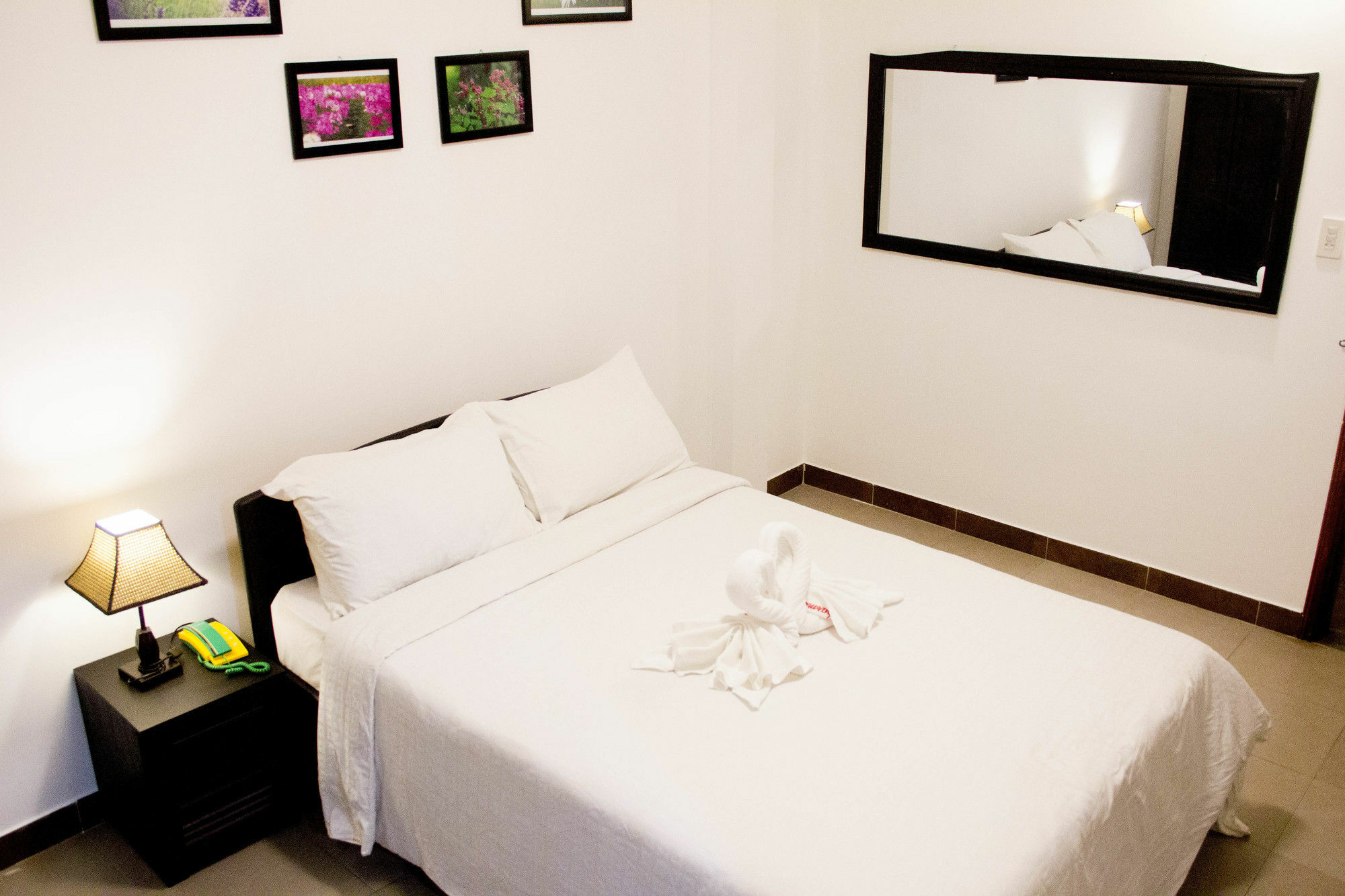 Charming Riverside Hotel เว้ ภายนอก รูปภาพ